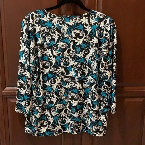 Easywear by Chico’s blouse - Picture 3 of 3